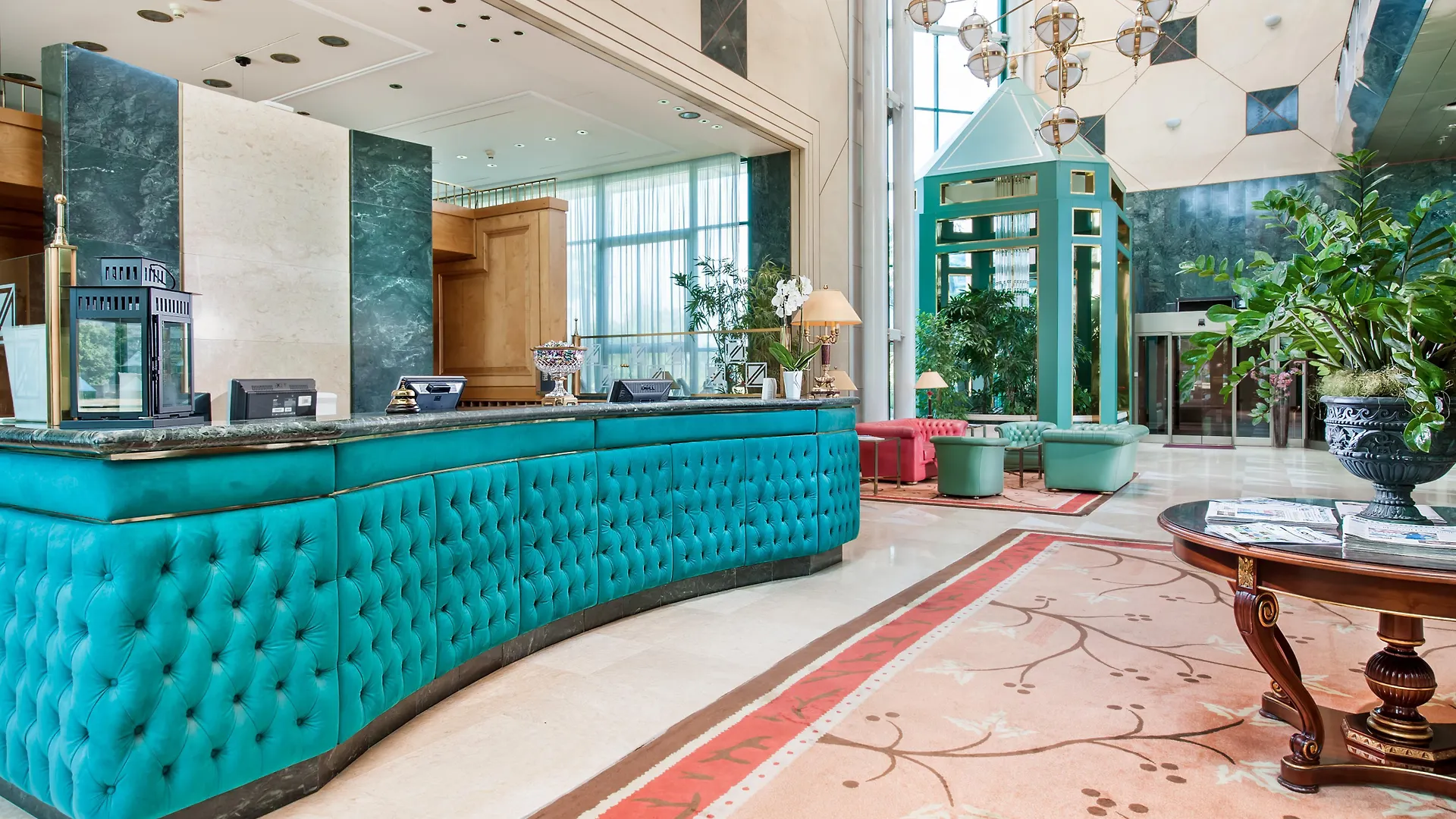 Royal Garden Otel Assago 4*,