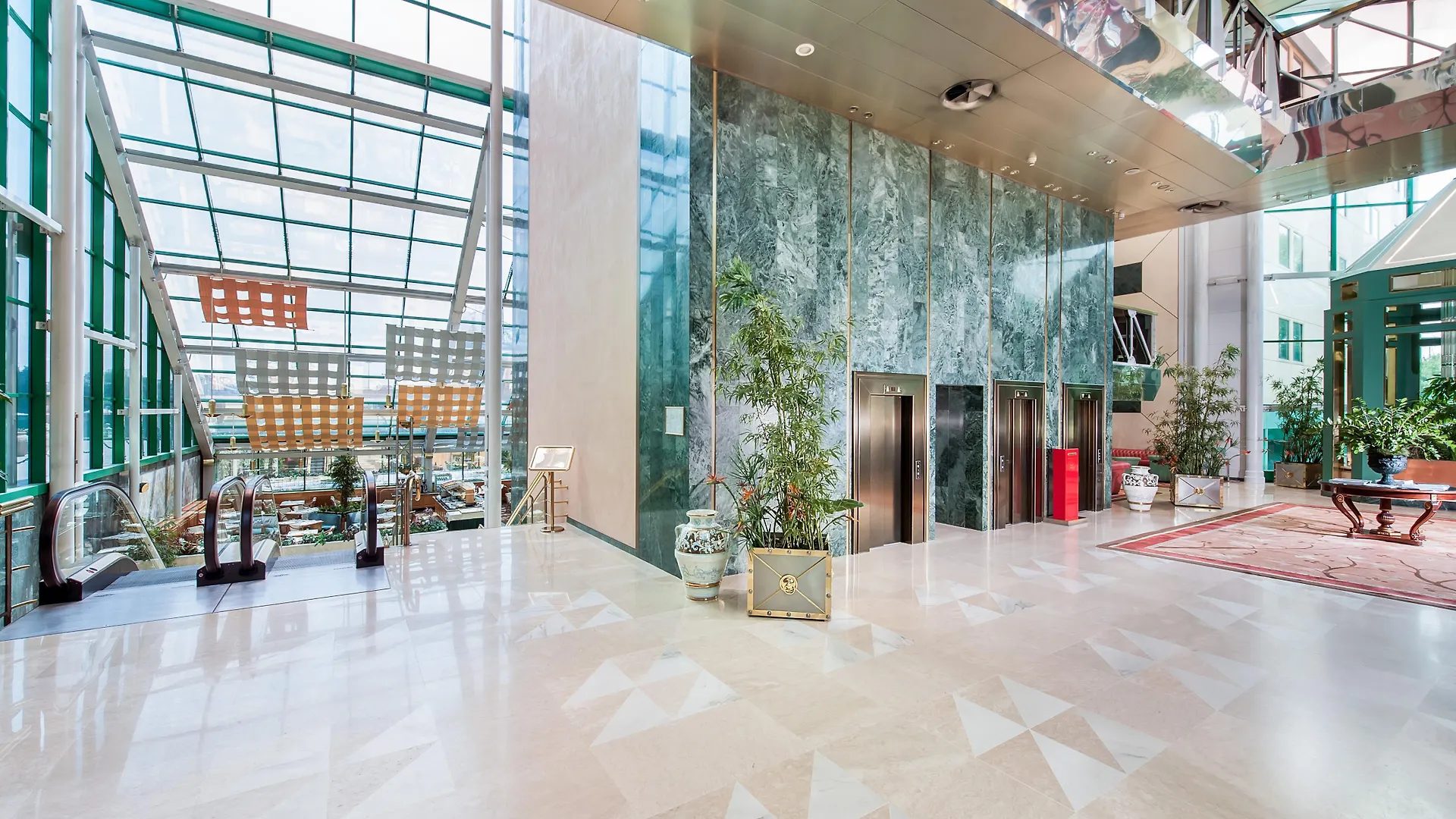 ****  Royal Garden Otel Assago İtalya