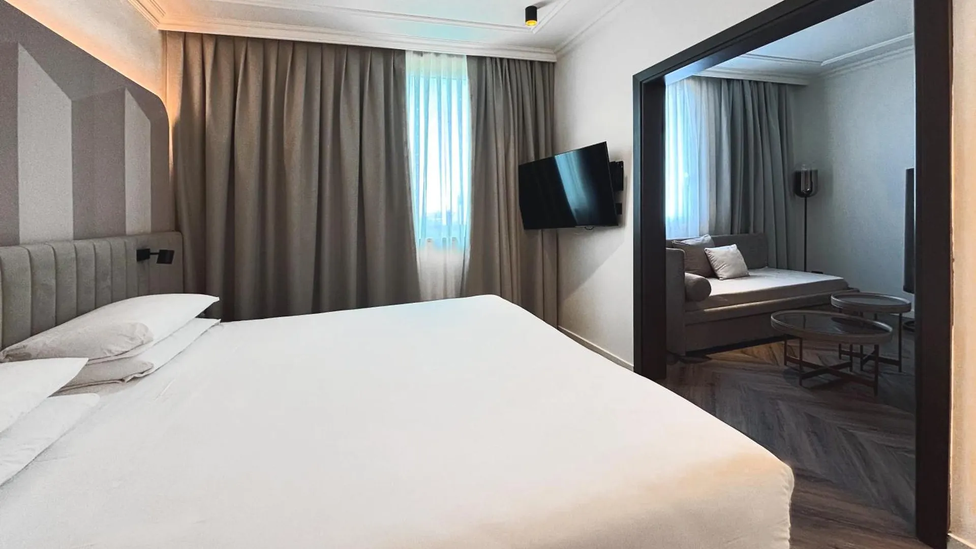 ****  Royal Garden Otel Assago İtalya