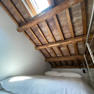 Palazzina Privata Di Due Piani Con Soppalco Italia