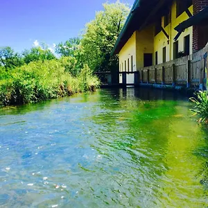 Farm stay Helianthus, Oleggio